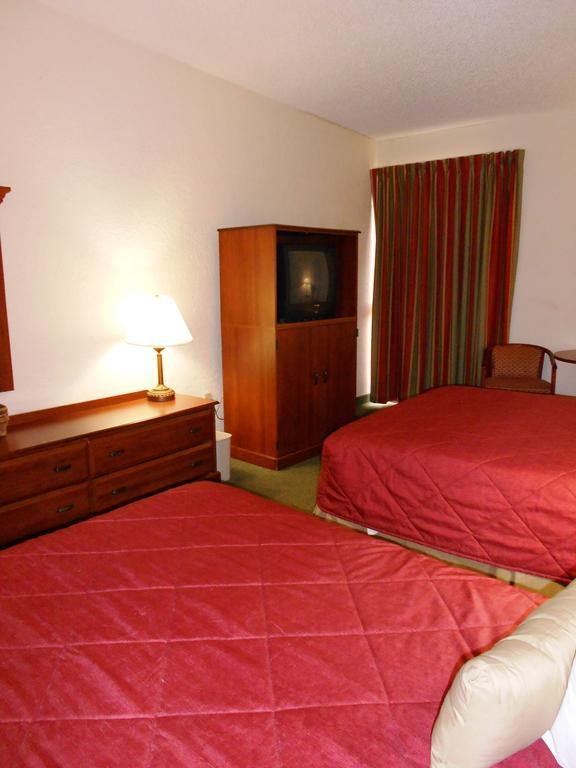 Ramada Maingate West Hotel Lake Buena Vista Room photo